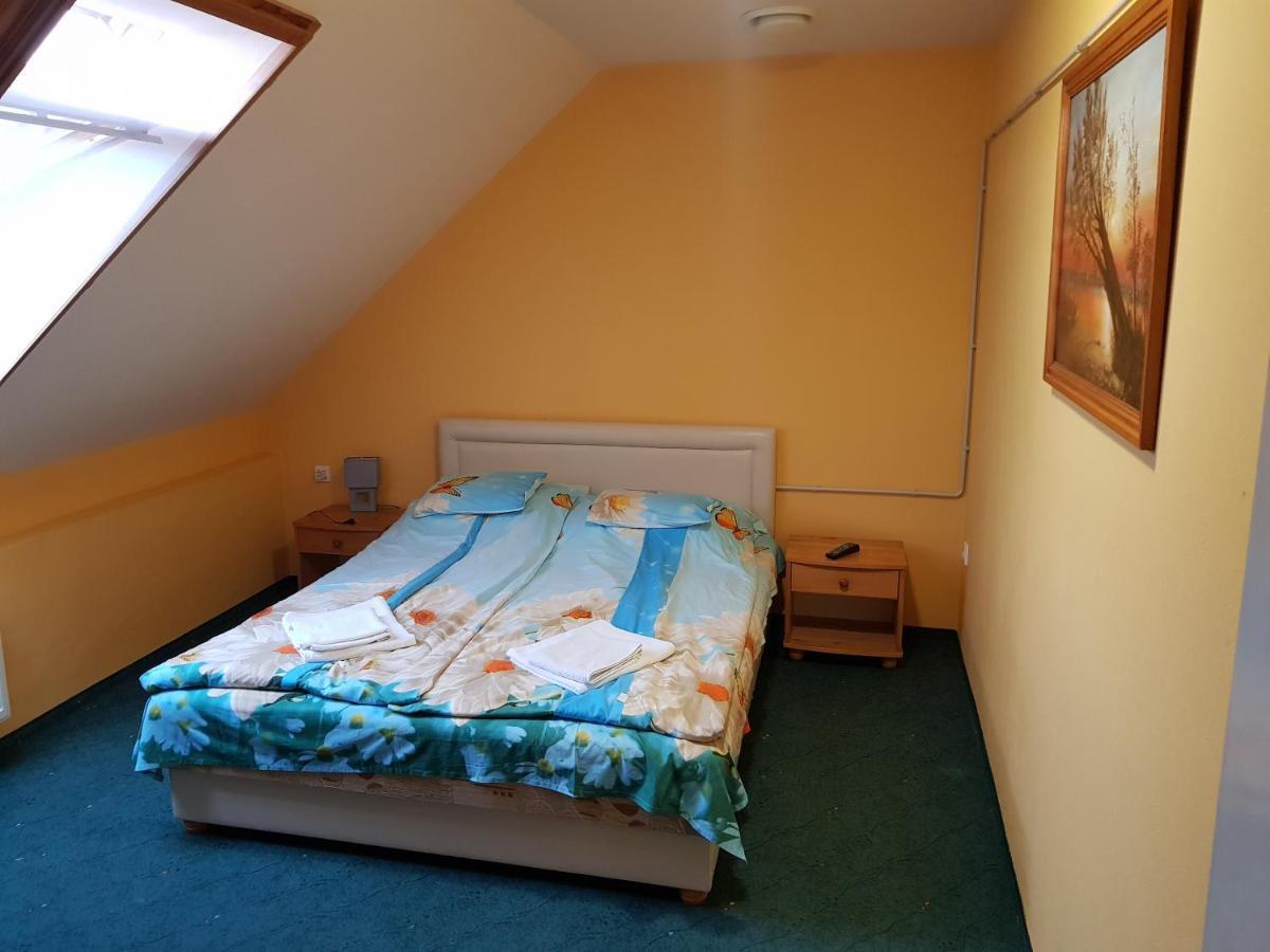 Ada Apartmanhaz Hajdúszoboszló Eksteriør billede